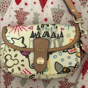 disney dooney and bourke wristlet